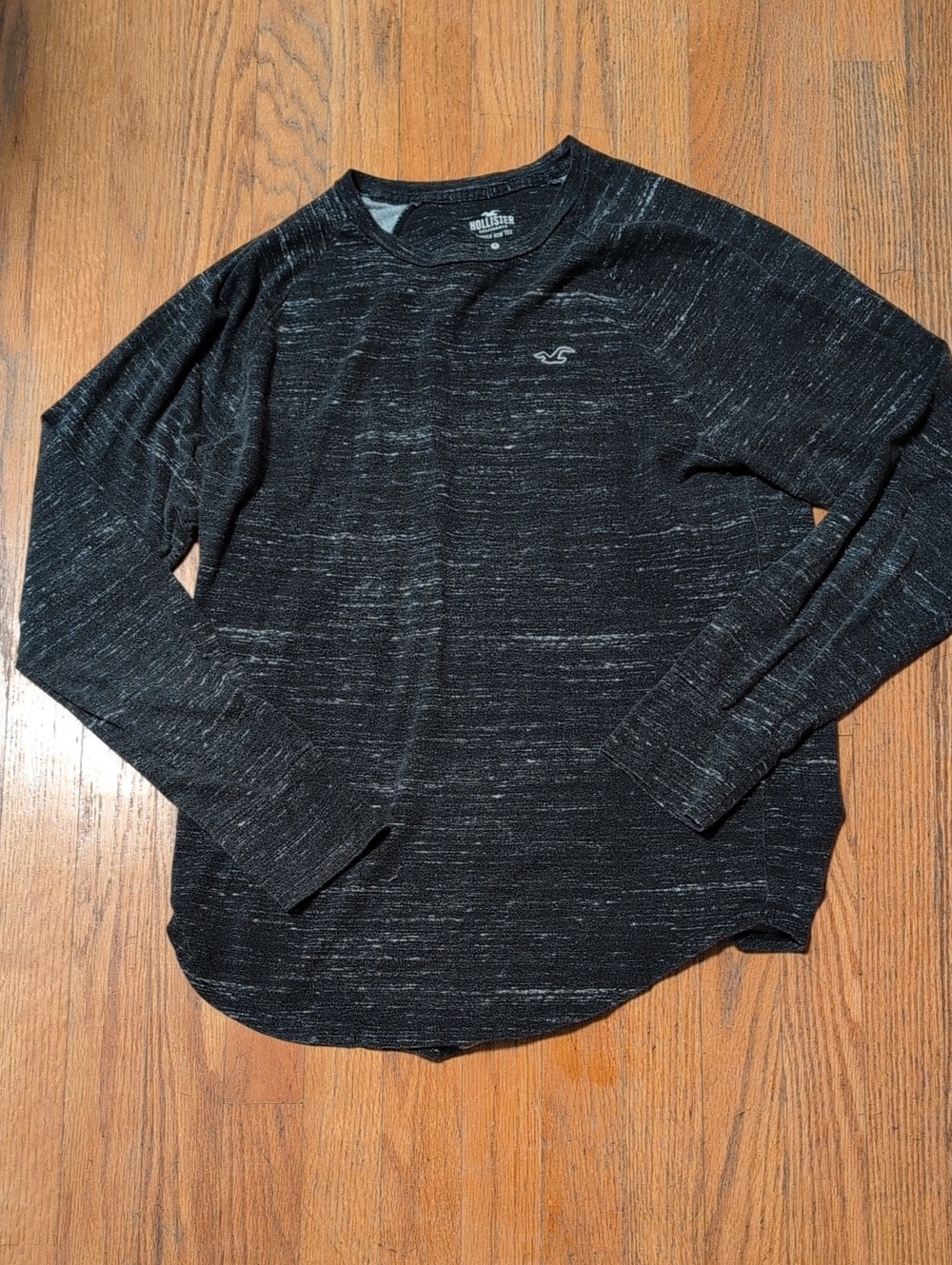 Hollister Men's Long Sleeve Crew Tee - Black Heathered